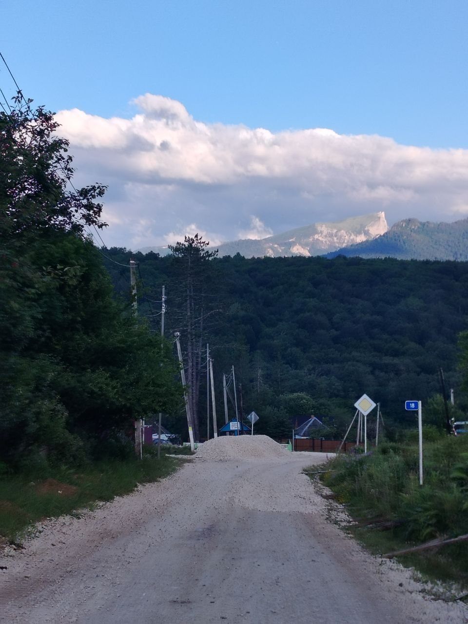 Панорама гор Адыгеи — вид на хребет Большой Тхач
